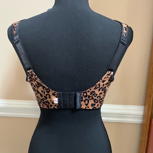 Wacoal Leopard Print Women's Bra - Picture 2 of 2
